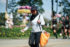 BIB: 
                            <button type="button" onclick="openModal(27618344)" class="btn btn-primary btn-sm float-right btn-popup" data-toggle="modal" data-target=".modal-high-quality">
                        <i class="fas fa-shopping-cart"></i> Add to Cart
                    </button>
                                            <button type="button" onclick="isThisMe(27618344, true)" class="btn btn-success btn-sm float-right btn-popup btn-isme hidden" data-toggle="tooltip" data-placement="bottom" title="นี่คือรูปของคุณใช่ไหม คลิกที่นี่เพื่อเอาเข้าอัลบั้ม">
                        <i class="fas fa-plus"></i> Add to album
                    </button>
                    <button type="button" onclick="isThisMe(27618344, false)" class="btn btn-warning btn-sm float-right btn-popup btn-isnotme hidden">
                        <i class="fas fa-ban"></i> Remove from album
                    </button>